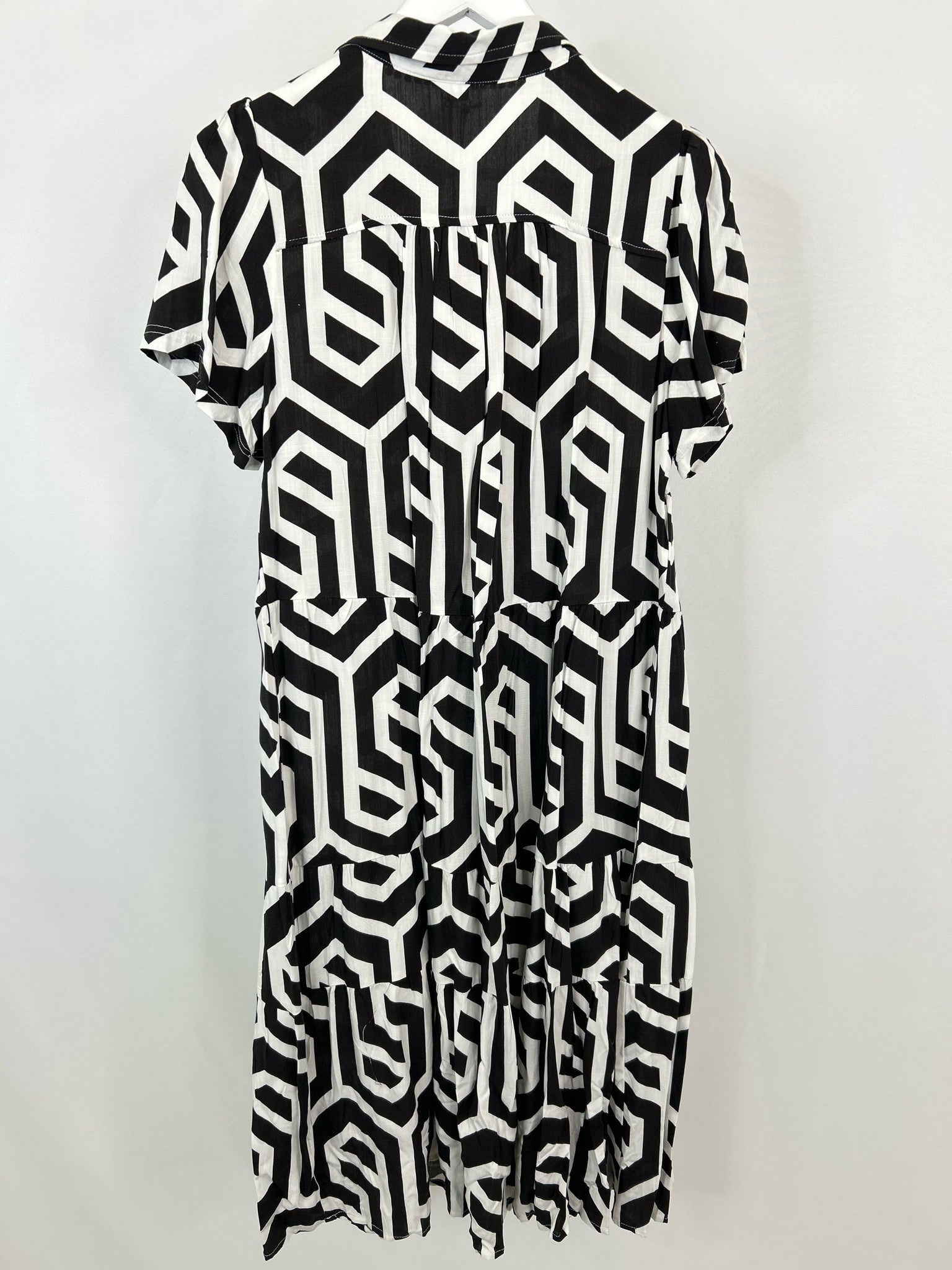 UMGEE Size S Black & White Women Dress