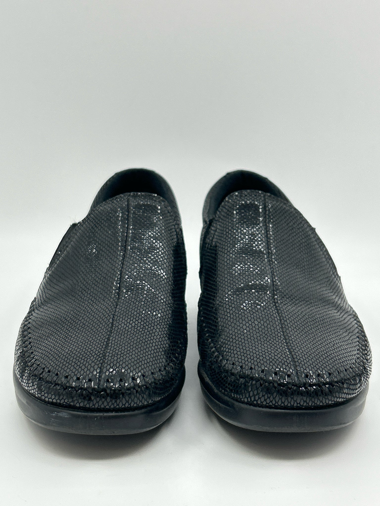 SAS Size 8.5M Black Women Loafer