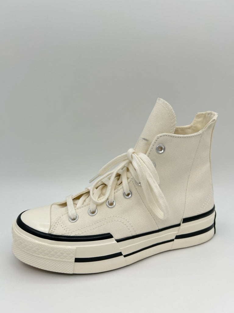 CONVERSE Women Size 8.5 Cream Sneakers