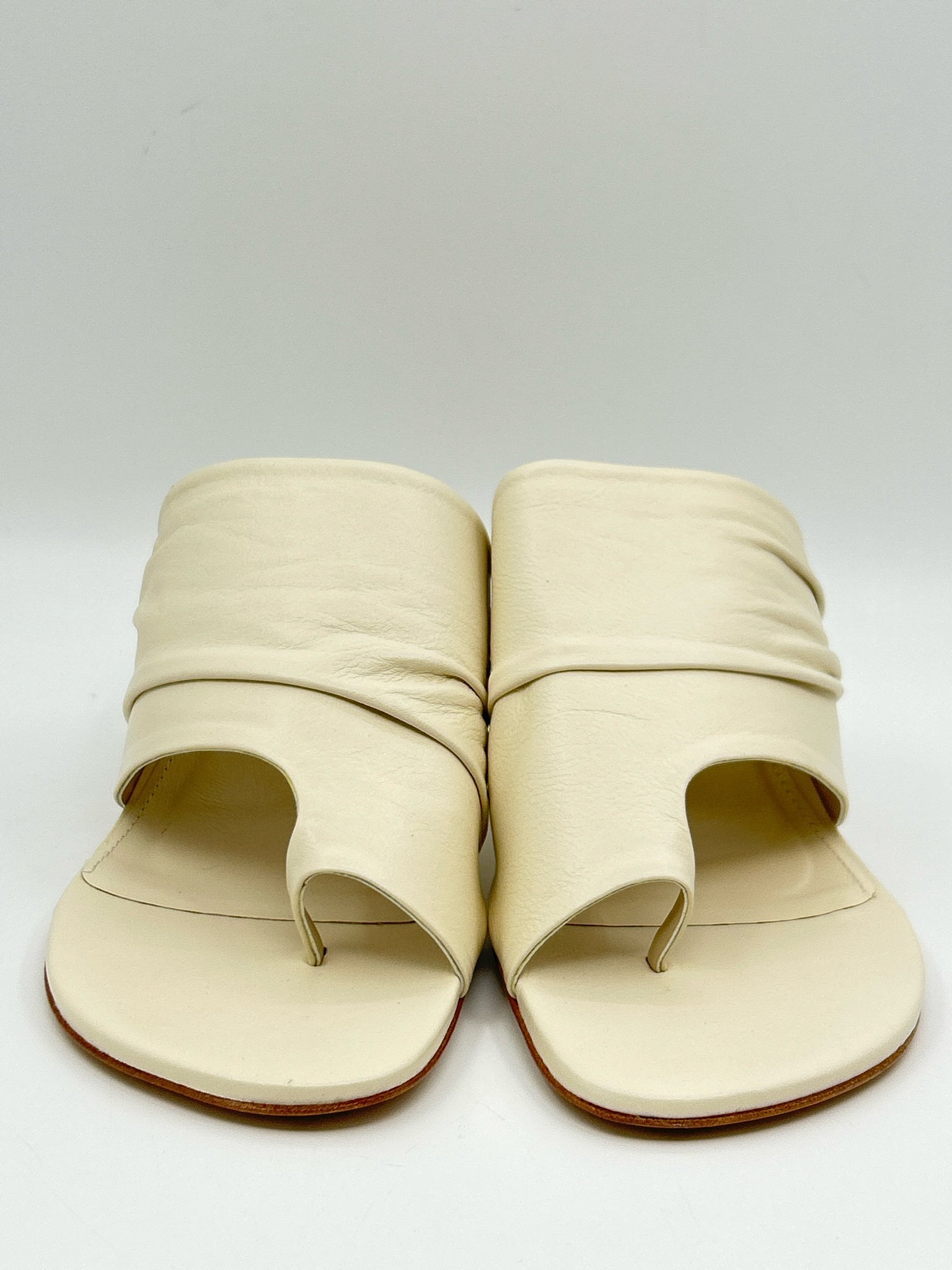 ANTHROPOLOGIE NIB ize 40 Cream Women Sandal