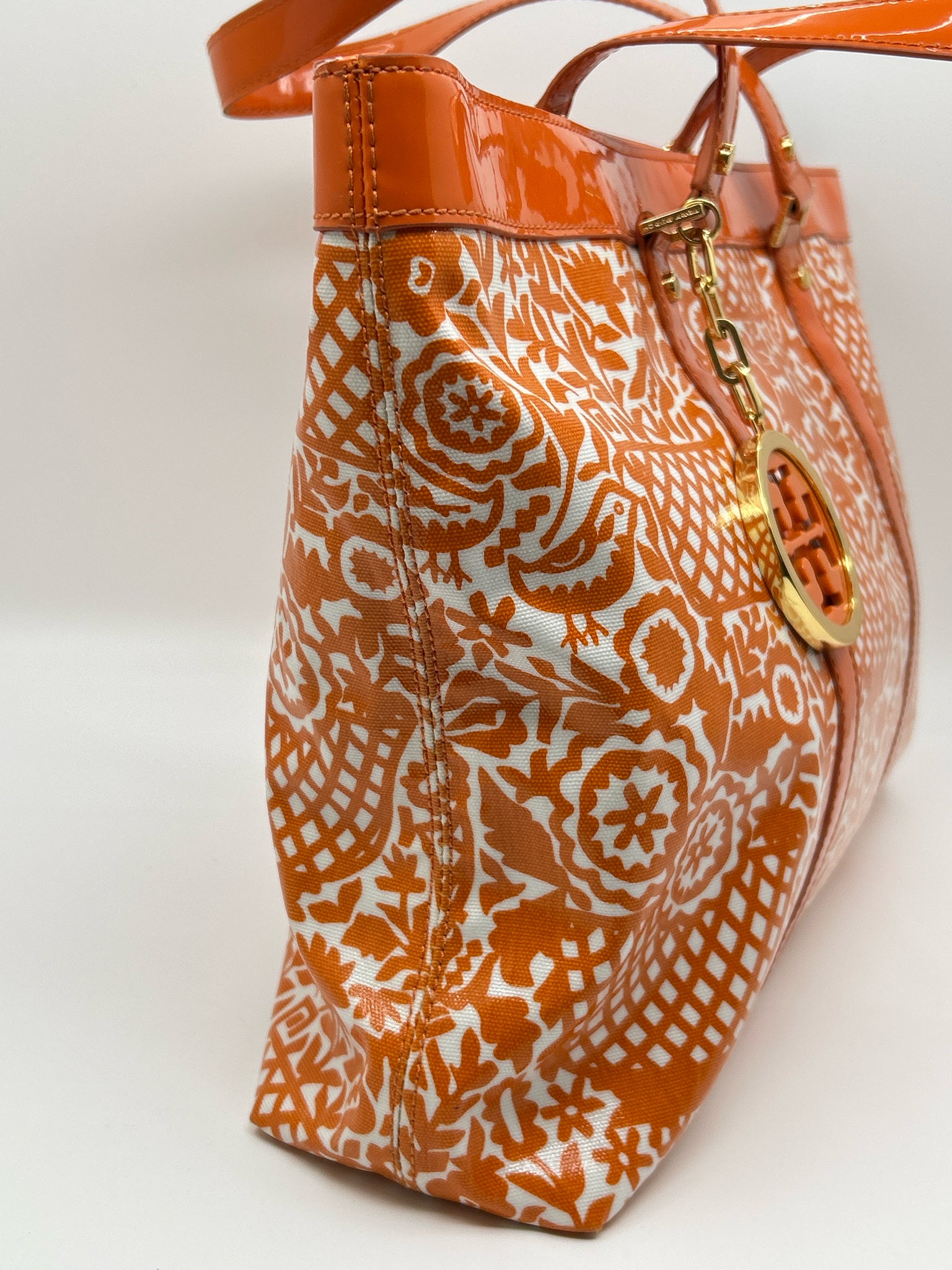 TORY BURCH ORANGE AND WHITE Women Tote