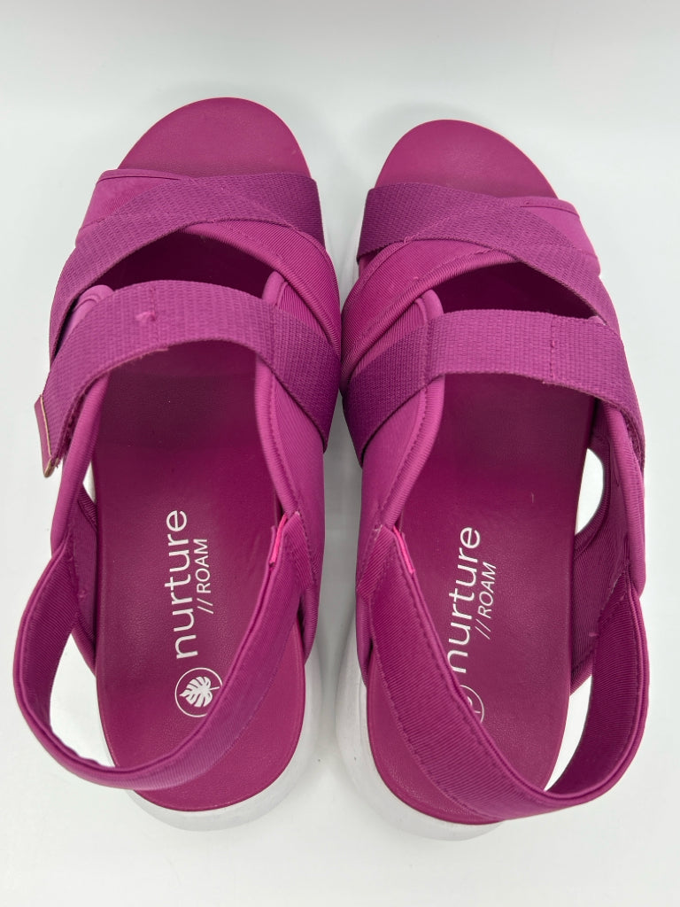 NURTURE ROAM Size 9M RASPBERRY Women's Sandal