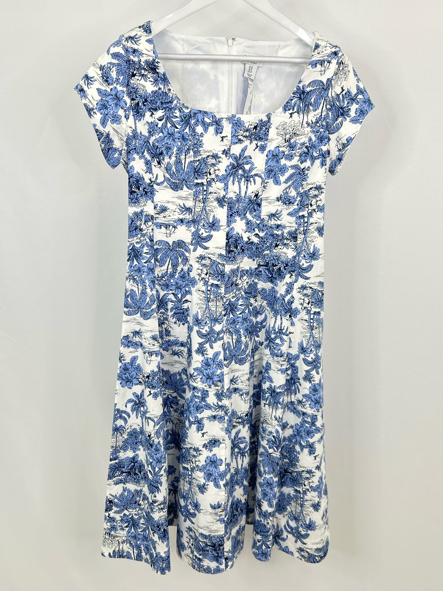 NICOLE MILLER Size 10 WHITE AND BLUE Women Dress