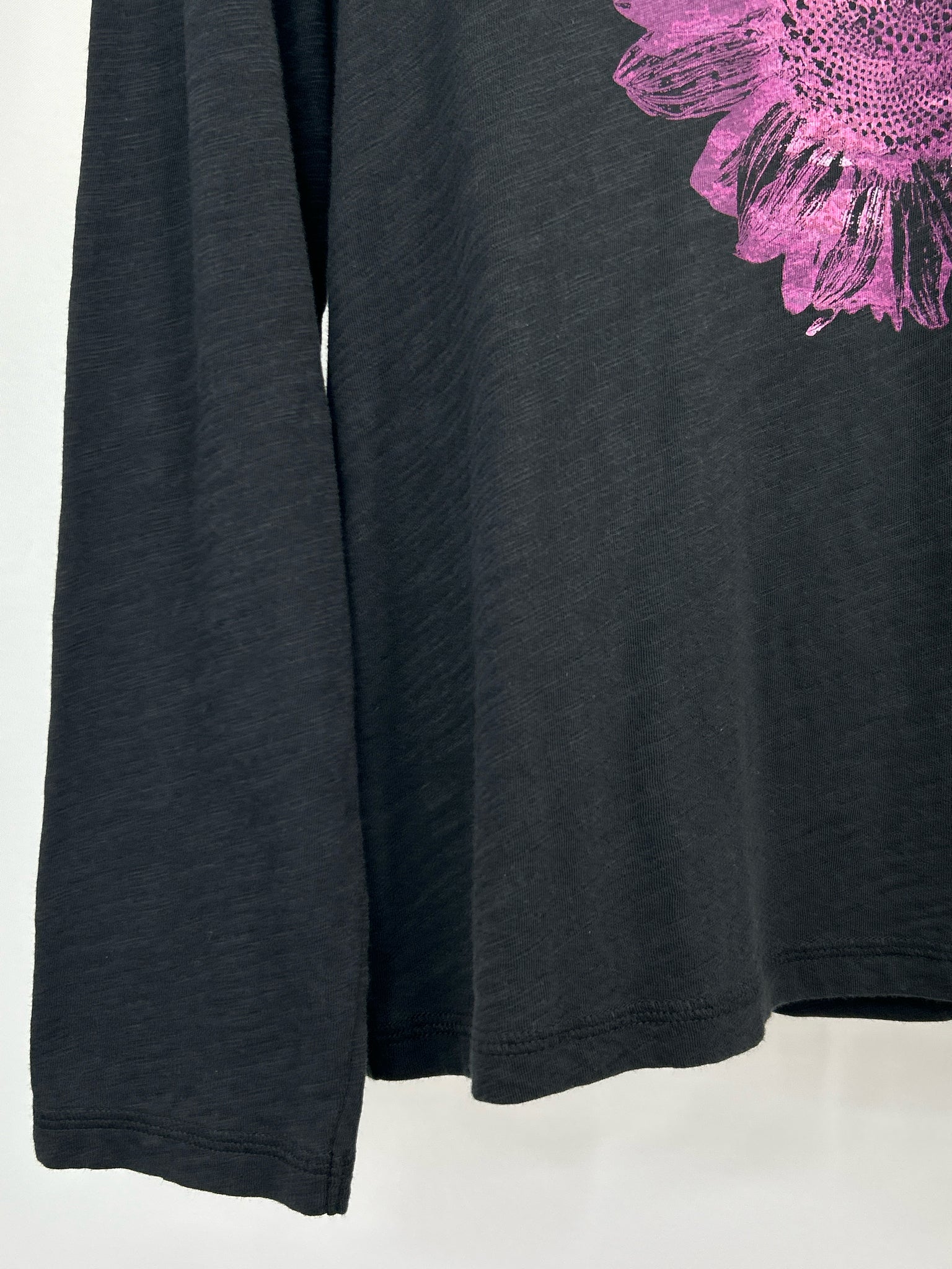 Escape by Habitat Clothes Size S Black Print Women Top NWT