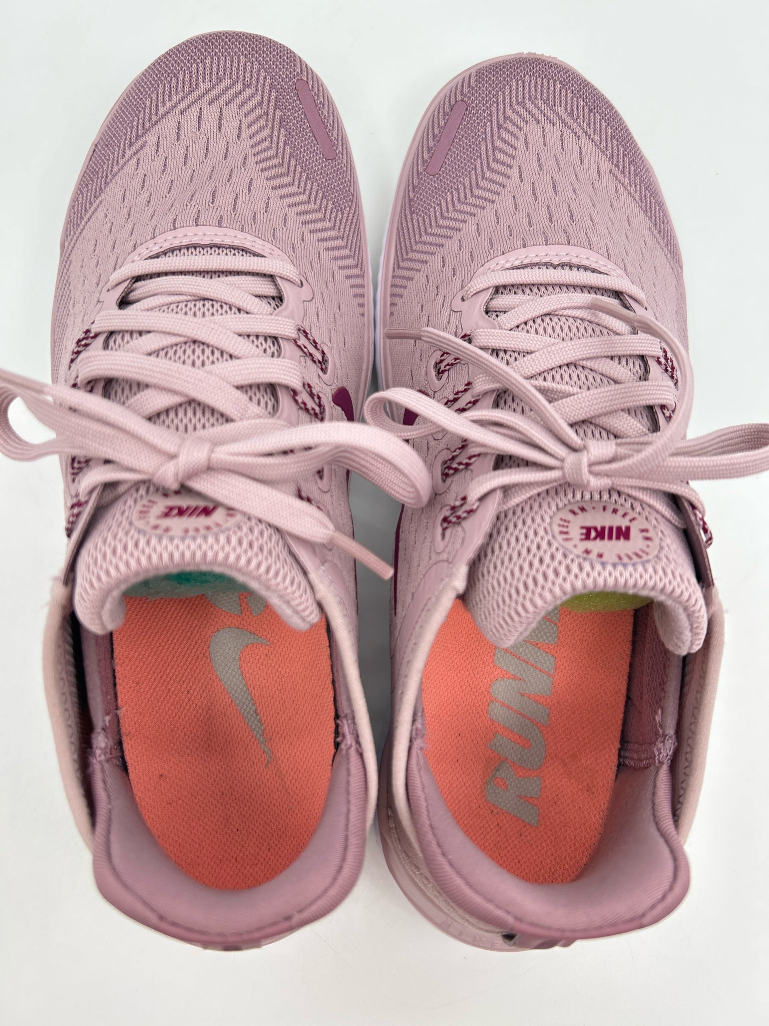 NIKE Size 7 Mauve Women Sneakers