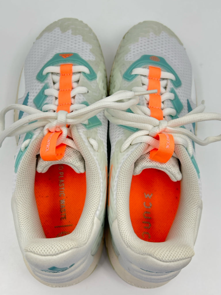 ADIDAS Size 10M White Print Women's Sneakers
