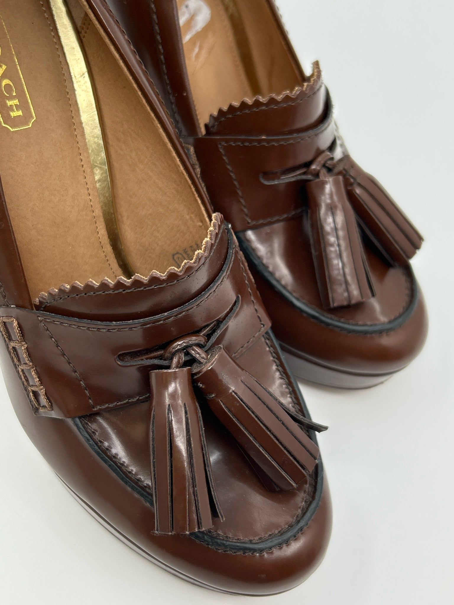 Coach Size 7 Brown Women Pumps