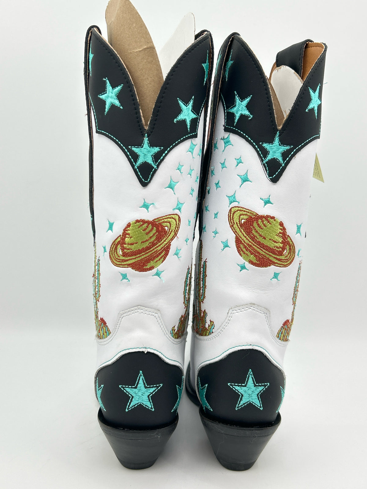 DINGO Size 7.5M White Women Boots