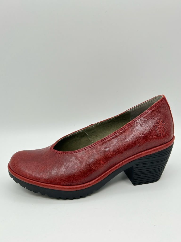 FLY LONDON Women Size 37 Burgundy Pumps