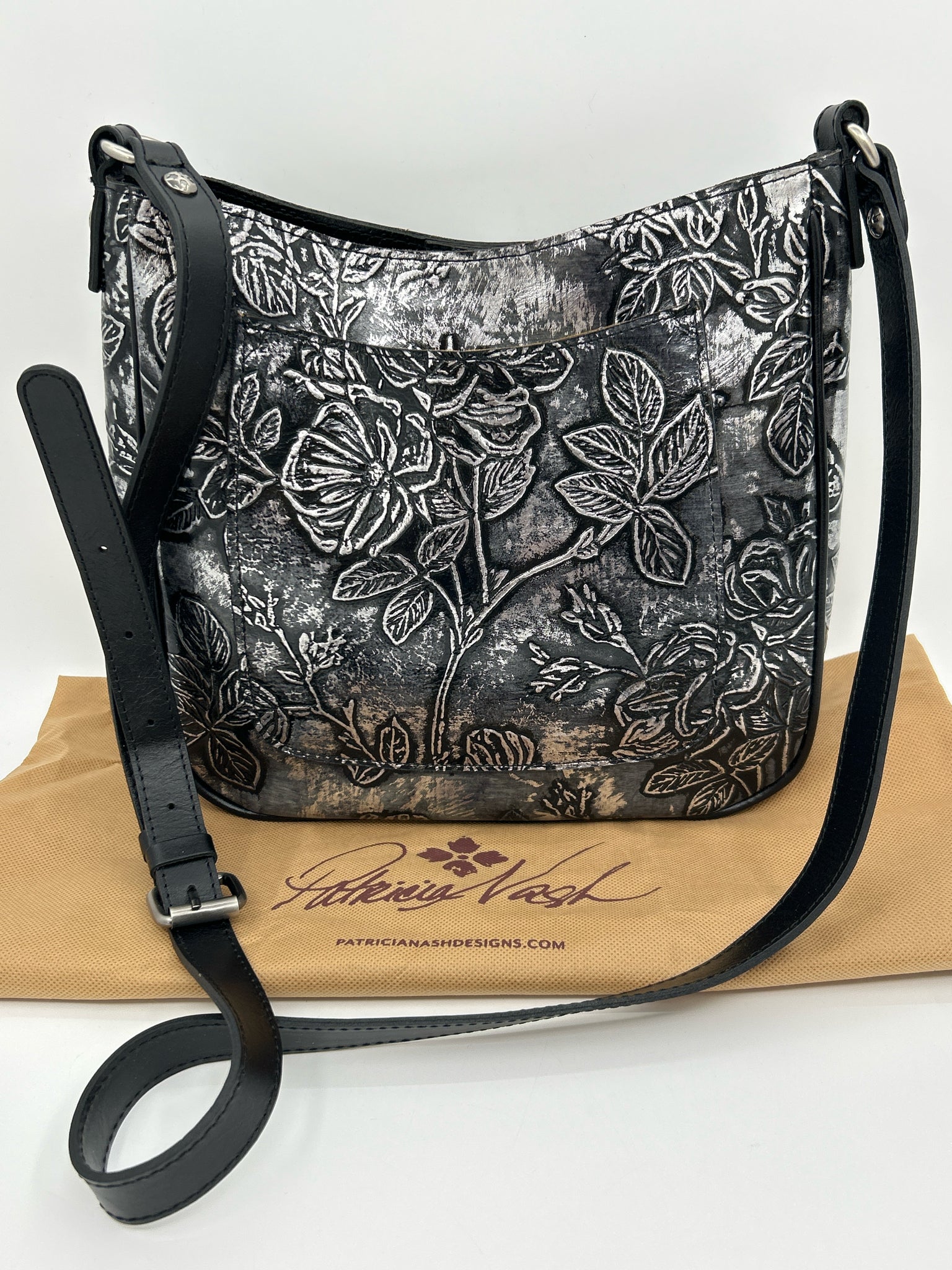 PATRICIA NASH Silver and Black Women Purse