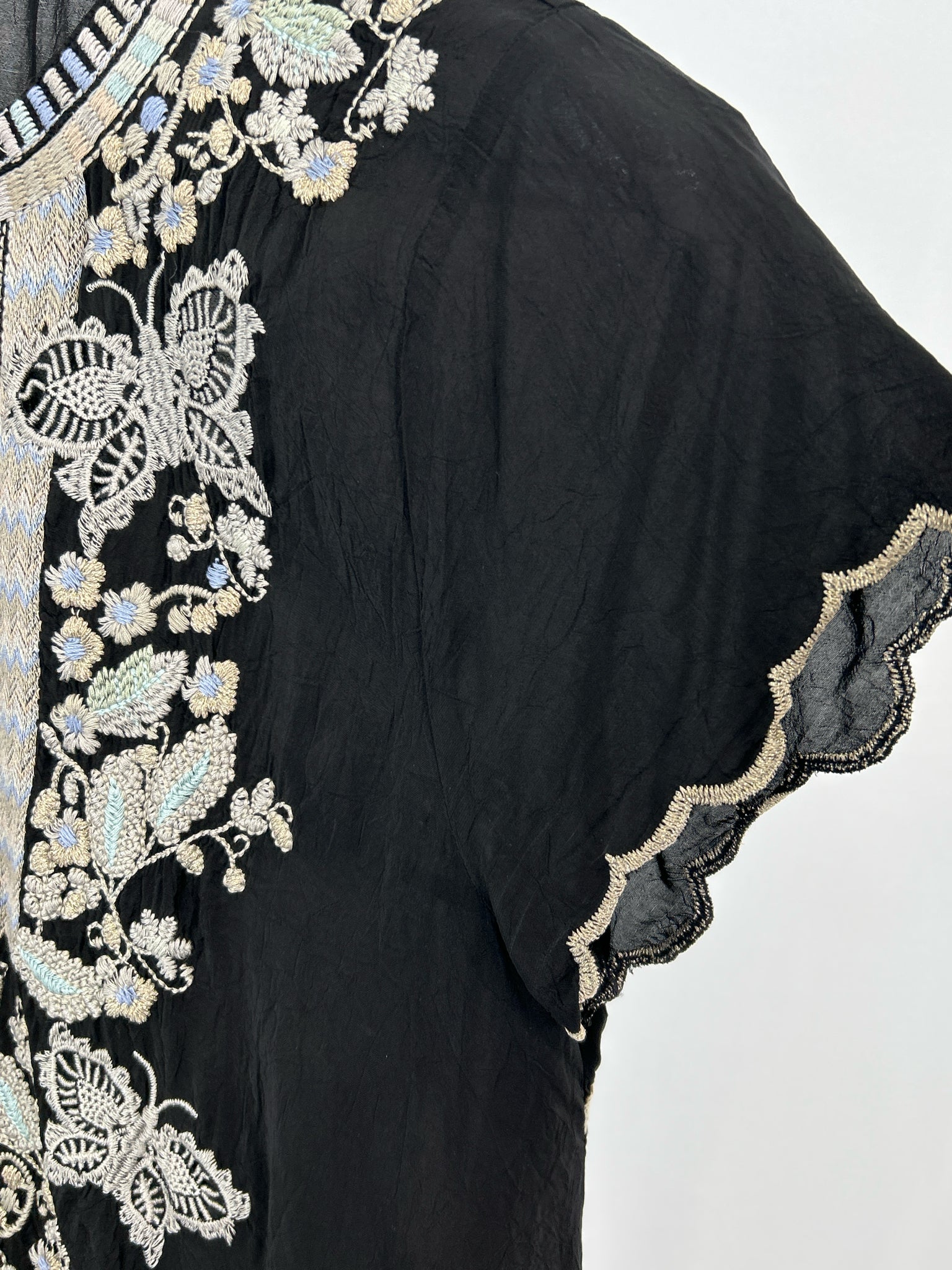 JOHNNY WAS Size M Black Women Tunic NWT