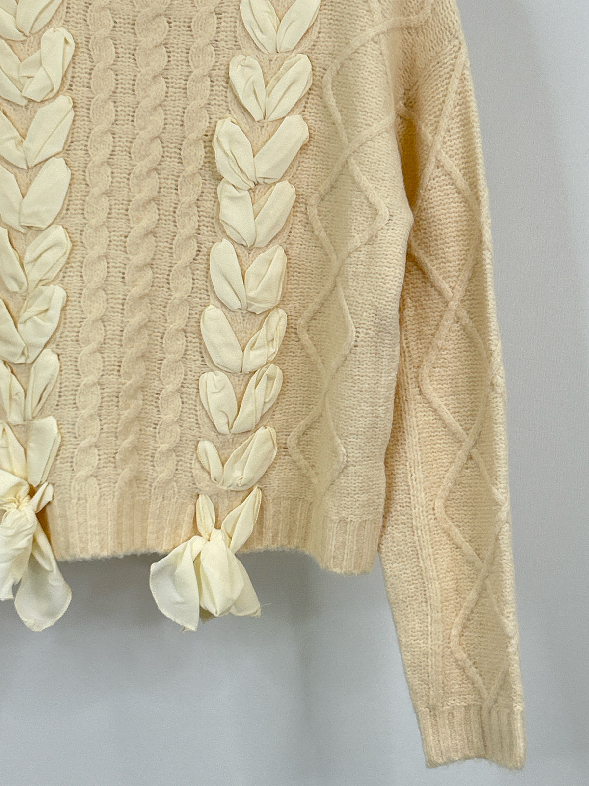 Luna Ivy Size M/L Cream Women Sweater