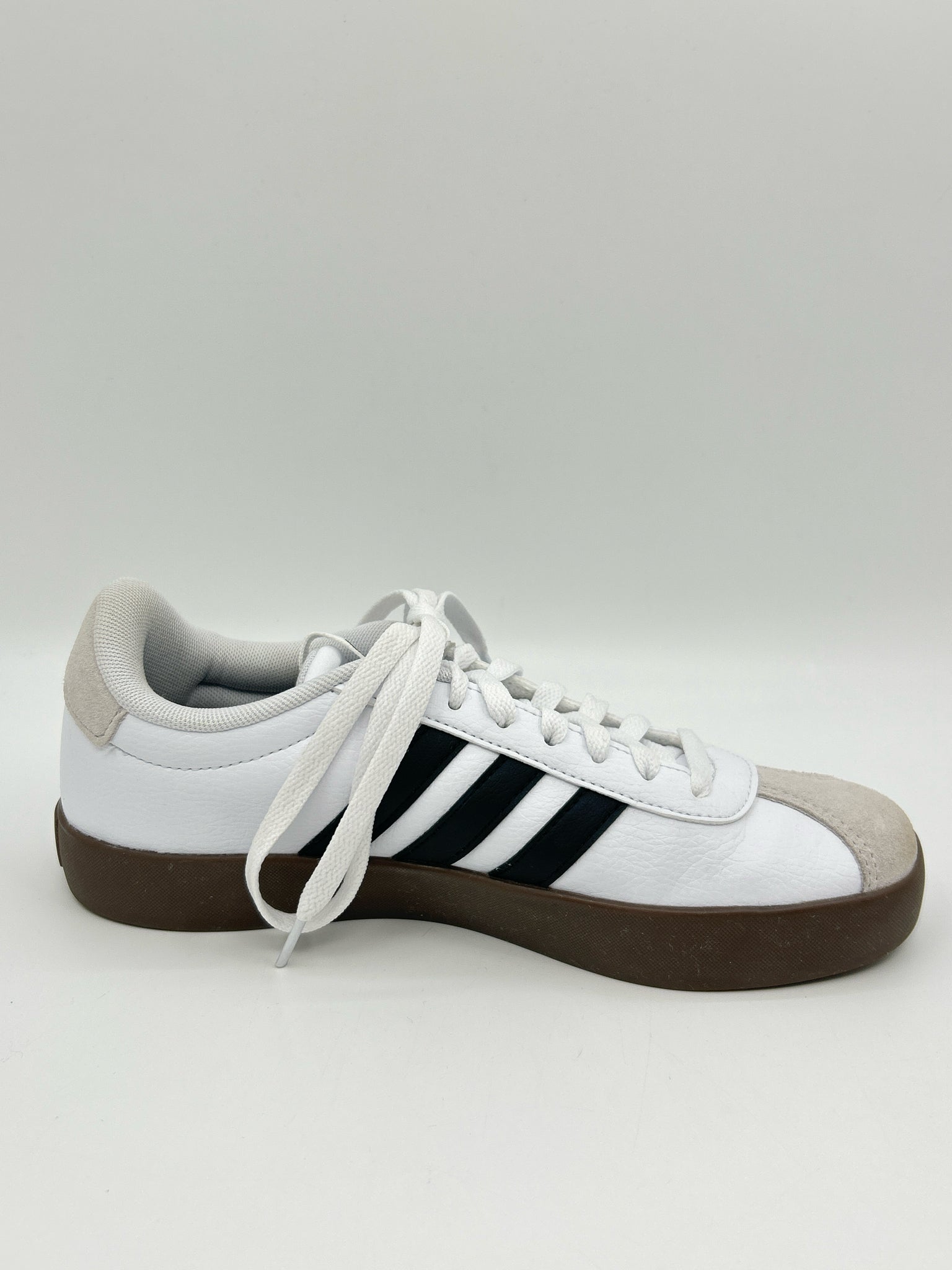 ADIDAS Size 7 White Women Sneakers