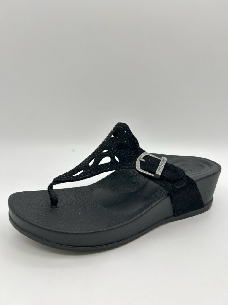 AETREX Women Size 6/6.5 Black Tasha Platform Thong Sandal NWT