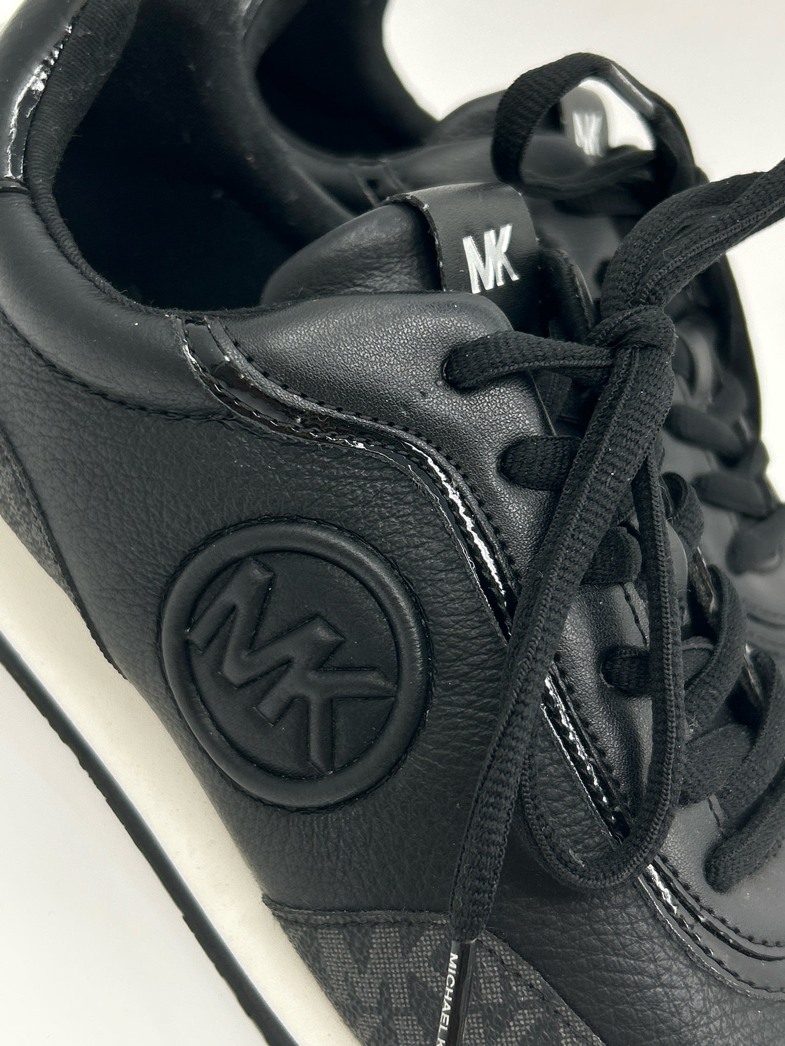 MICHAEL MICHAEL KORS Size 8.5M Black Women Sneakers