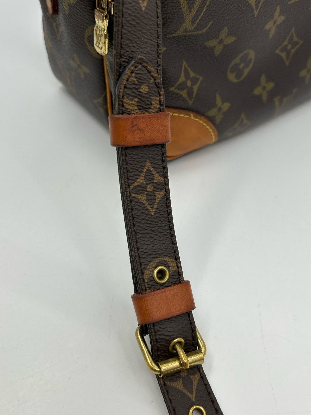 LOUIS VUITTON BROWN MONOGRAM Women Purse