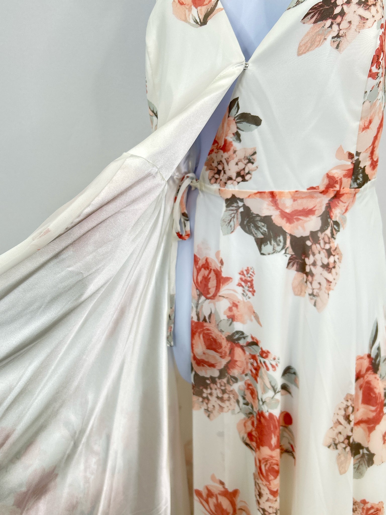 Lulus Size M White Floral Women Dress