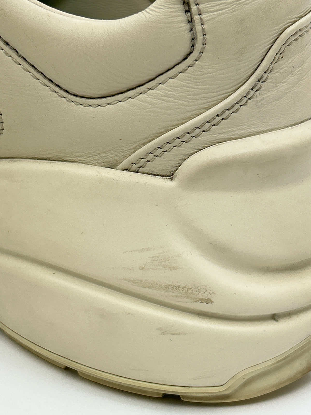 GUCCI Size 37/7 Ivory Women Sneakers