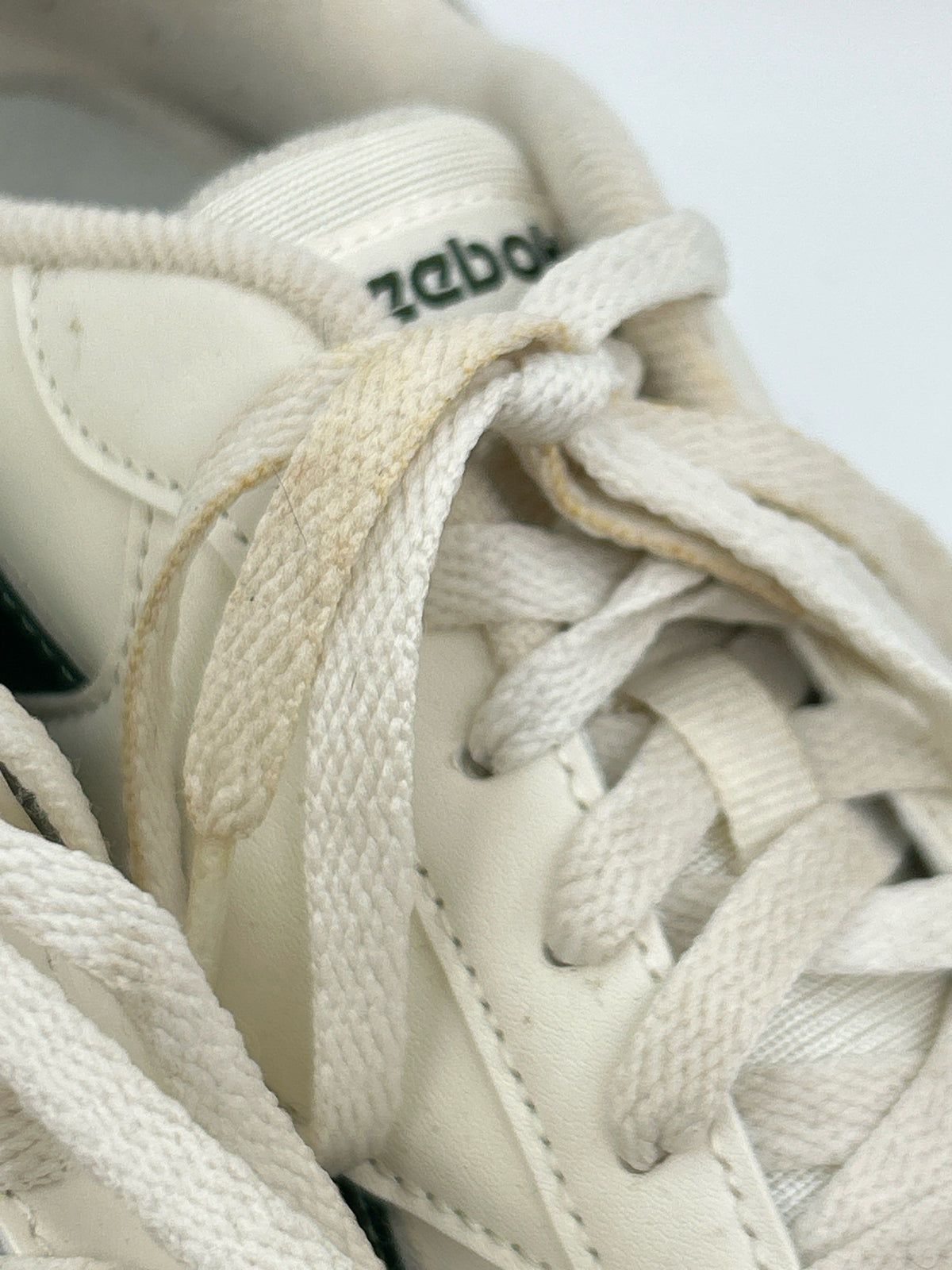 REEBOK Size 8.5 IVORY AND GREEN Women Sneakers