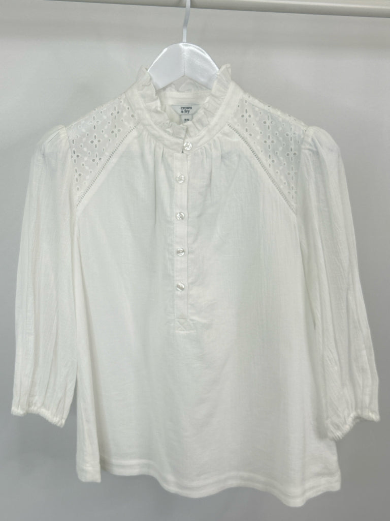 CROWN & IVY Size SP White Top NWT