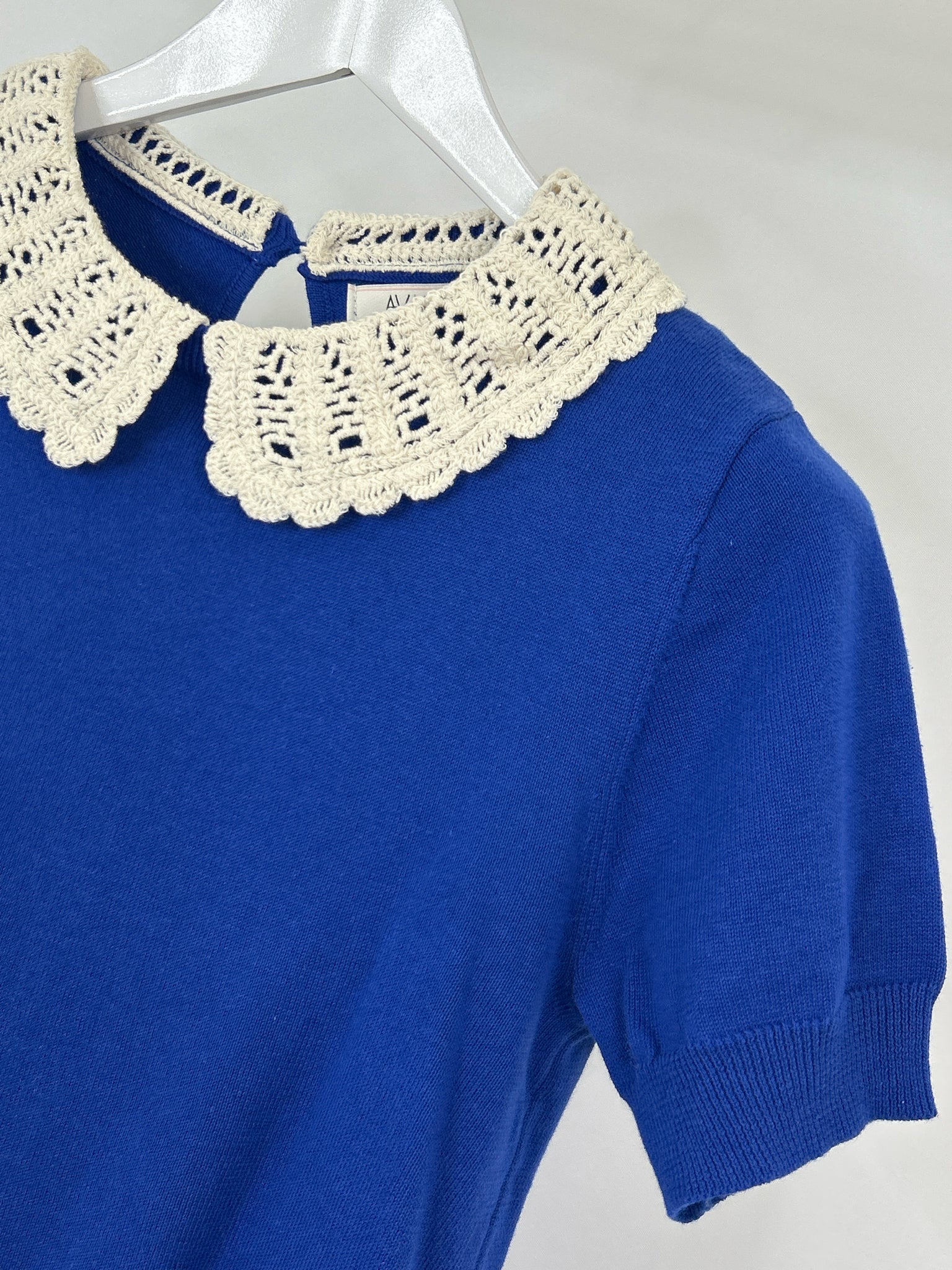 Avara Size L Blue Women Sweater