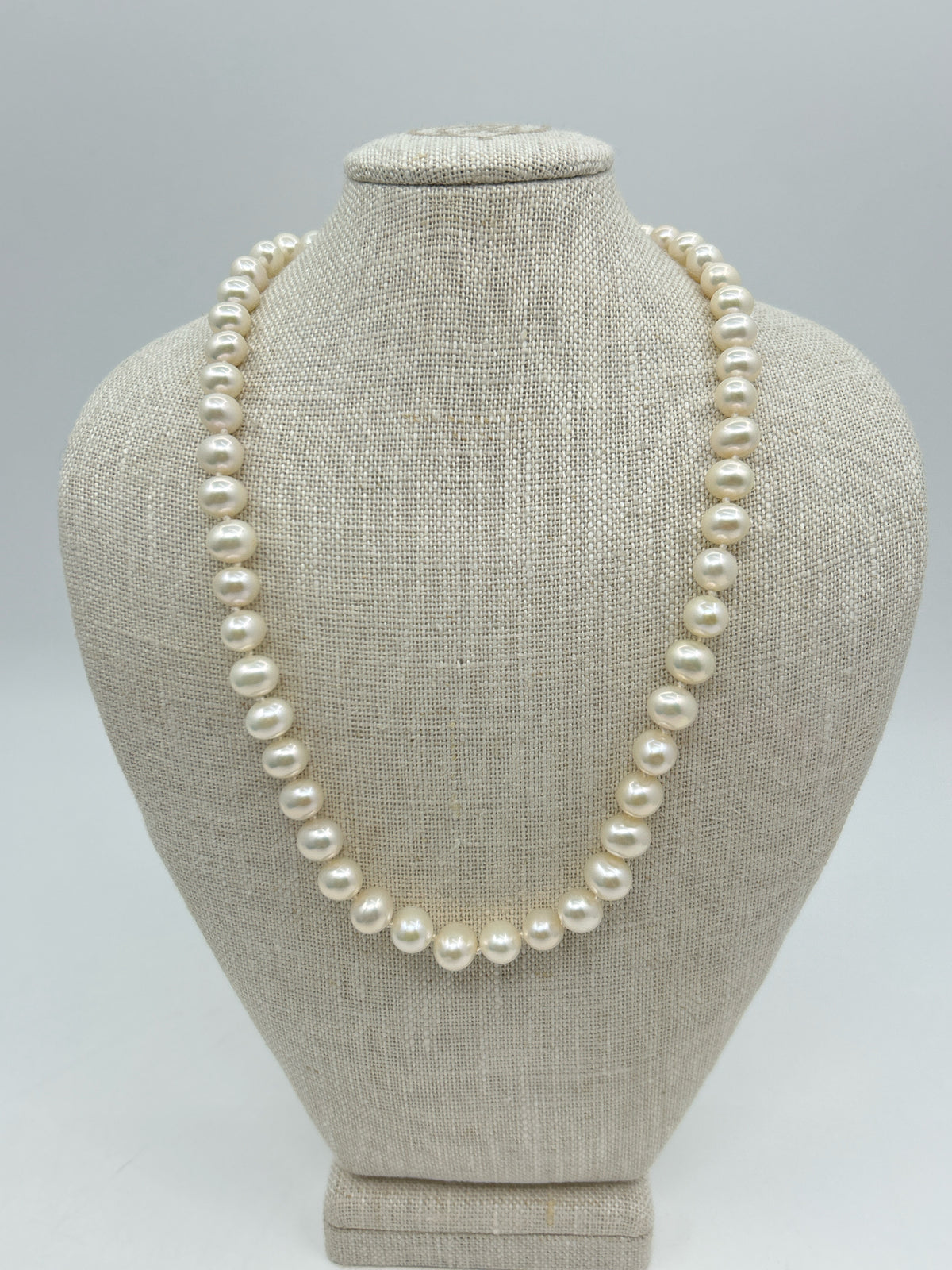 Lucy Jewelry Pearl Necklace