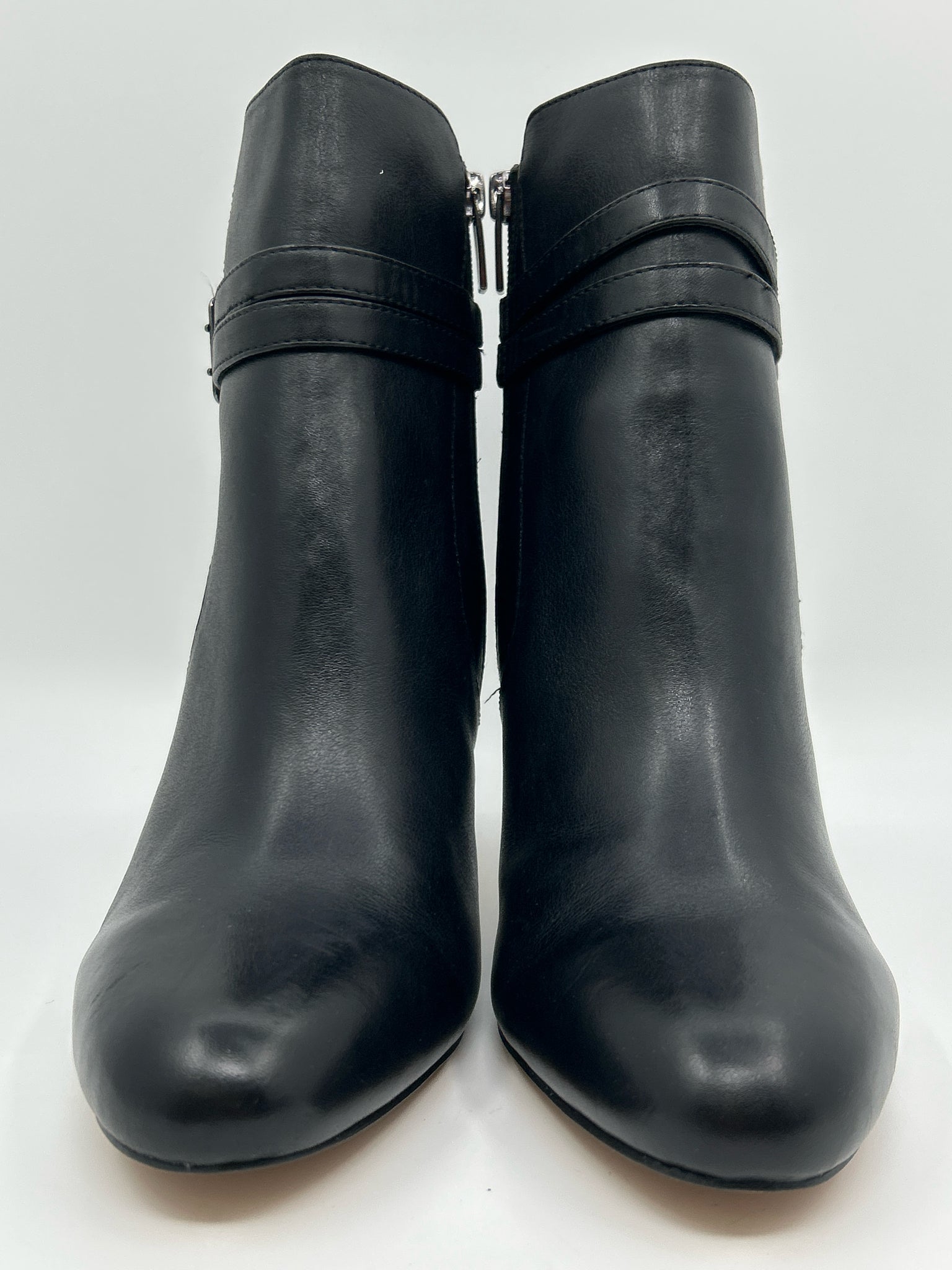 VINCE CAMUTO Size 11M Black Women Booties