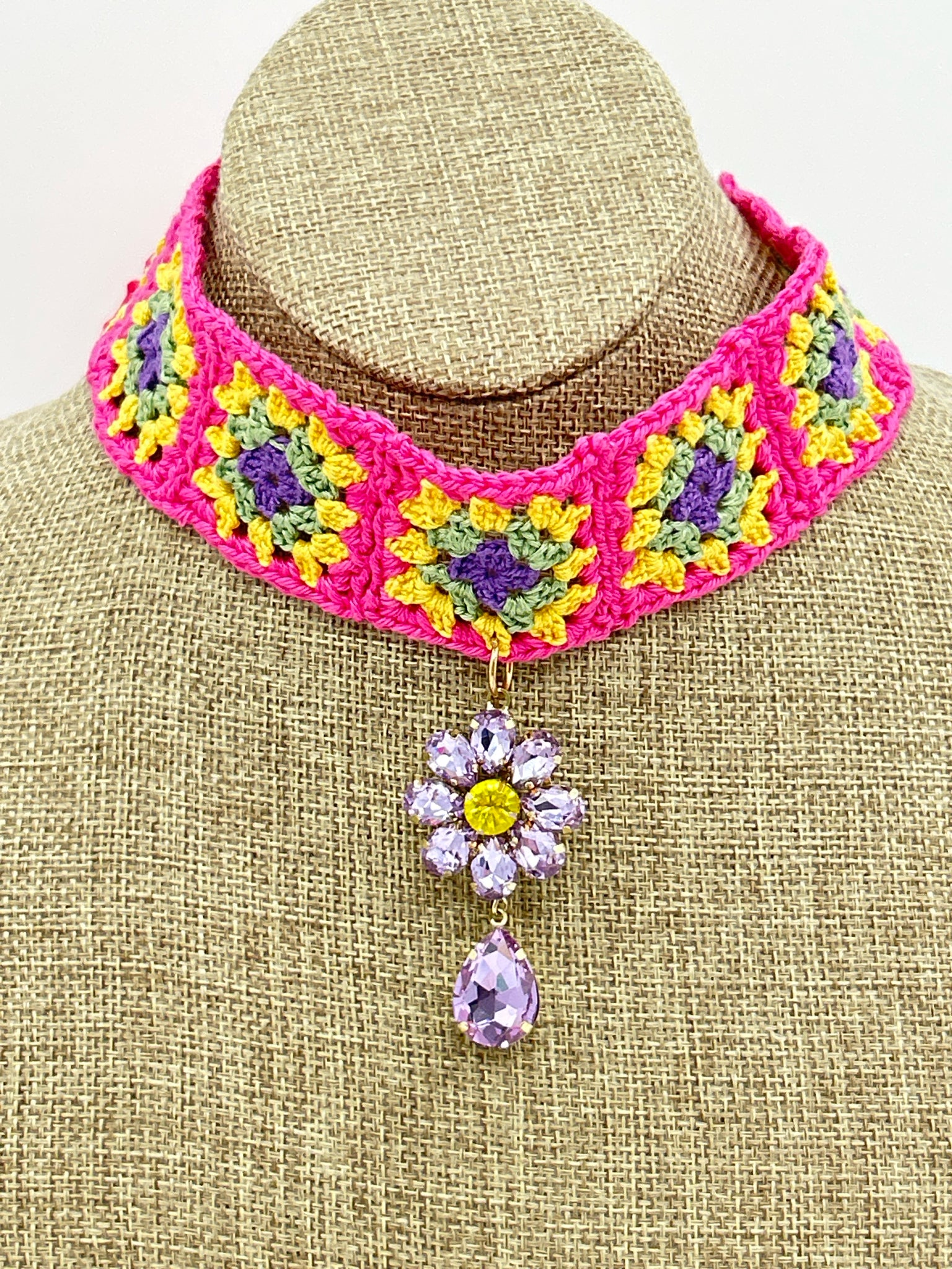 GYPSY SOUTH NWT Pink Print Necklace