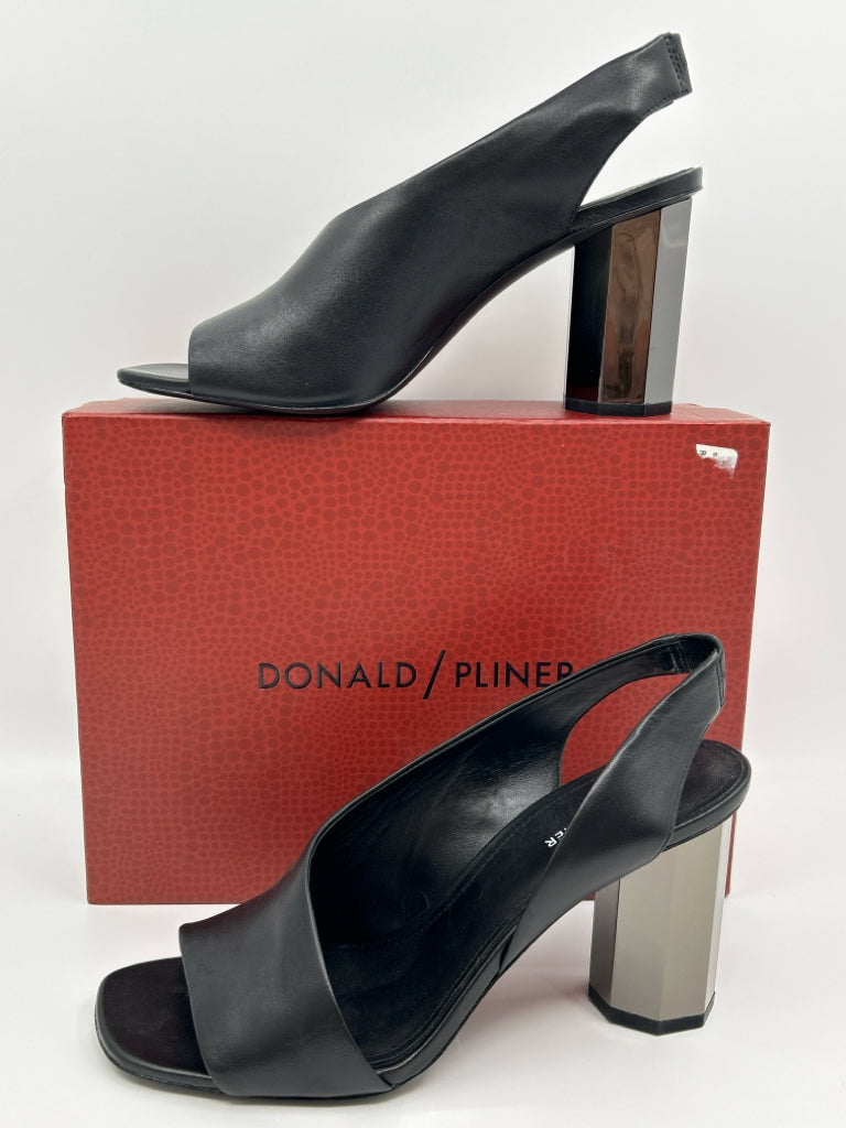 DONALD PLINER Women Size 10 Black Sandal