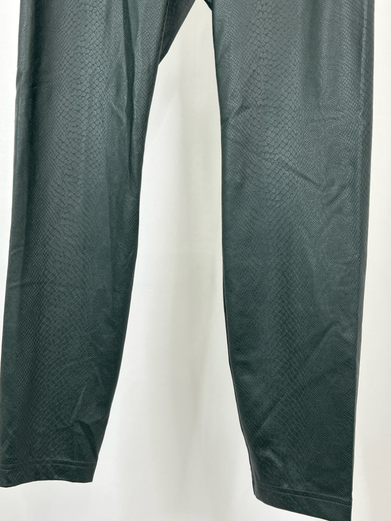 White House Black Market Women Size 14 Forest Green Legging NWT