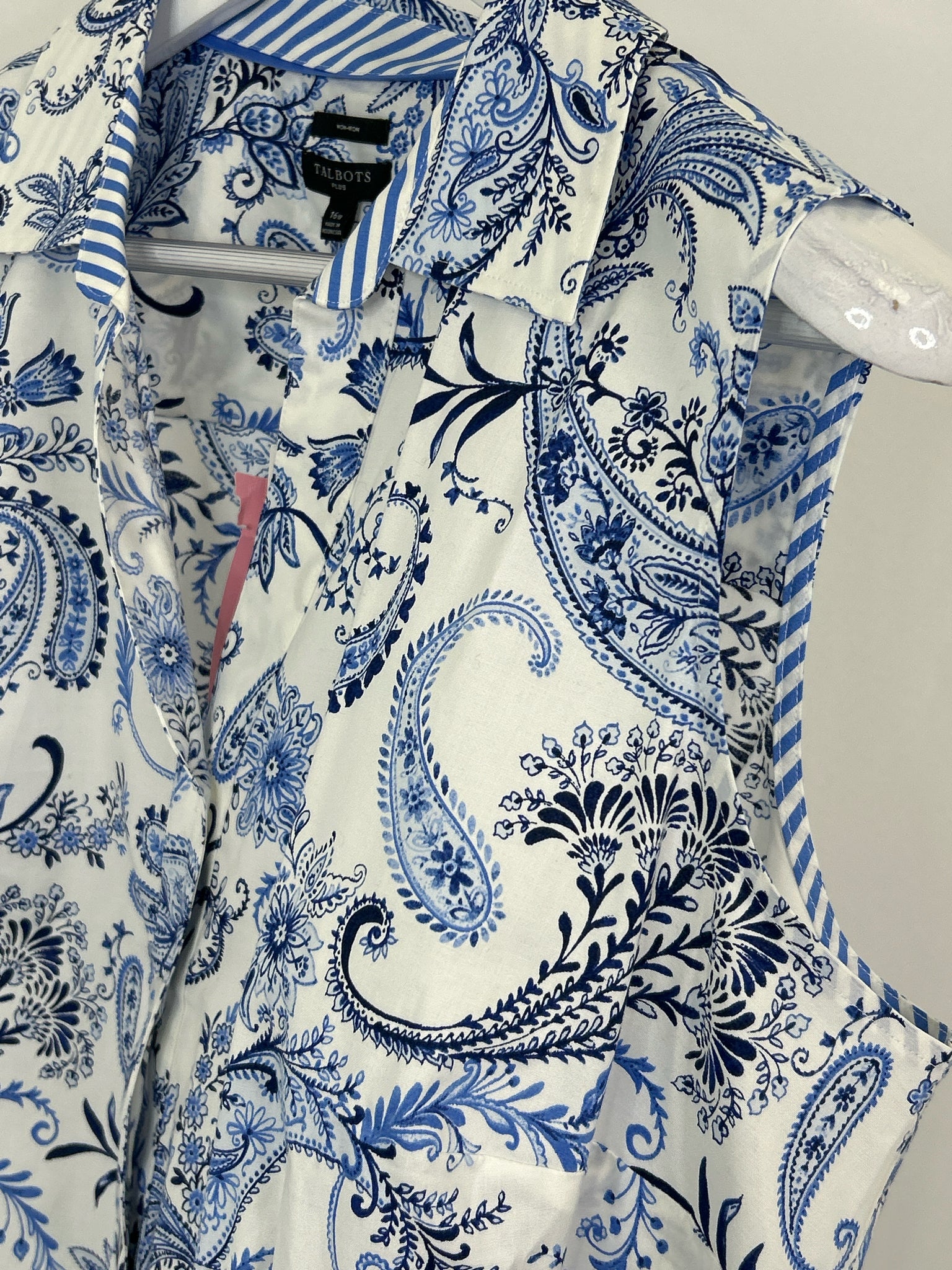 TALBOTS Size 16W WHITE AND BLUE Women Shirt