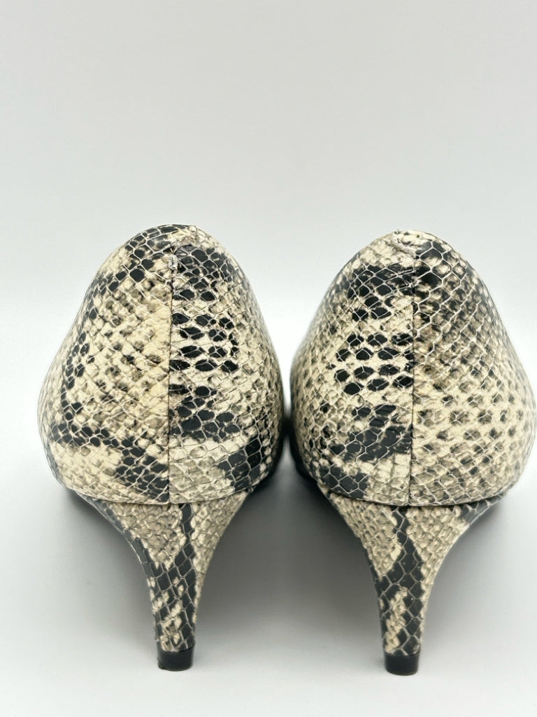 COLE HAAN Size 7B Black Print Women's Pumps