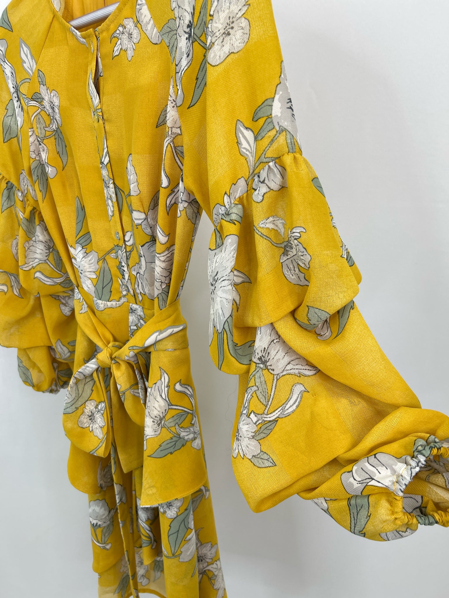 CHRISELLE Size S YELLOW FLORAL Women Dress