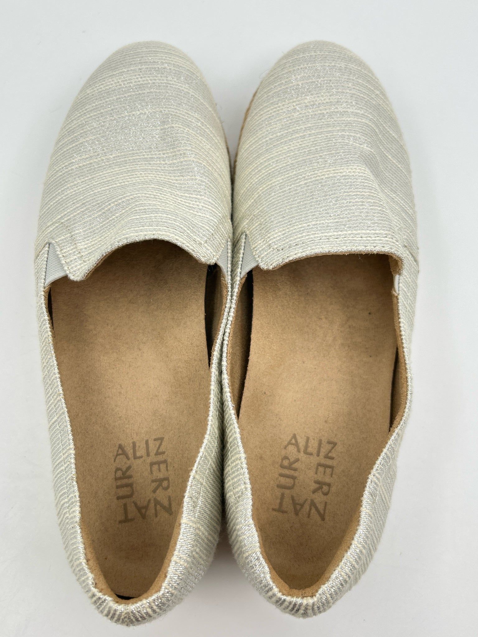 NATURALIZER Size 7.5M Silver Metallic Women's Flats