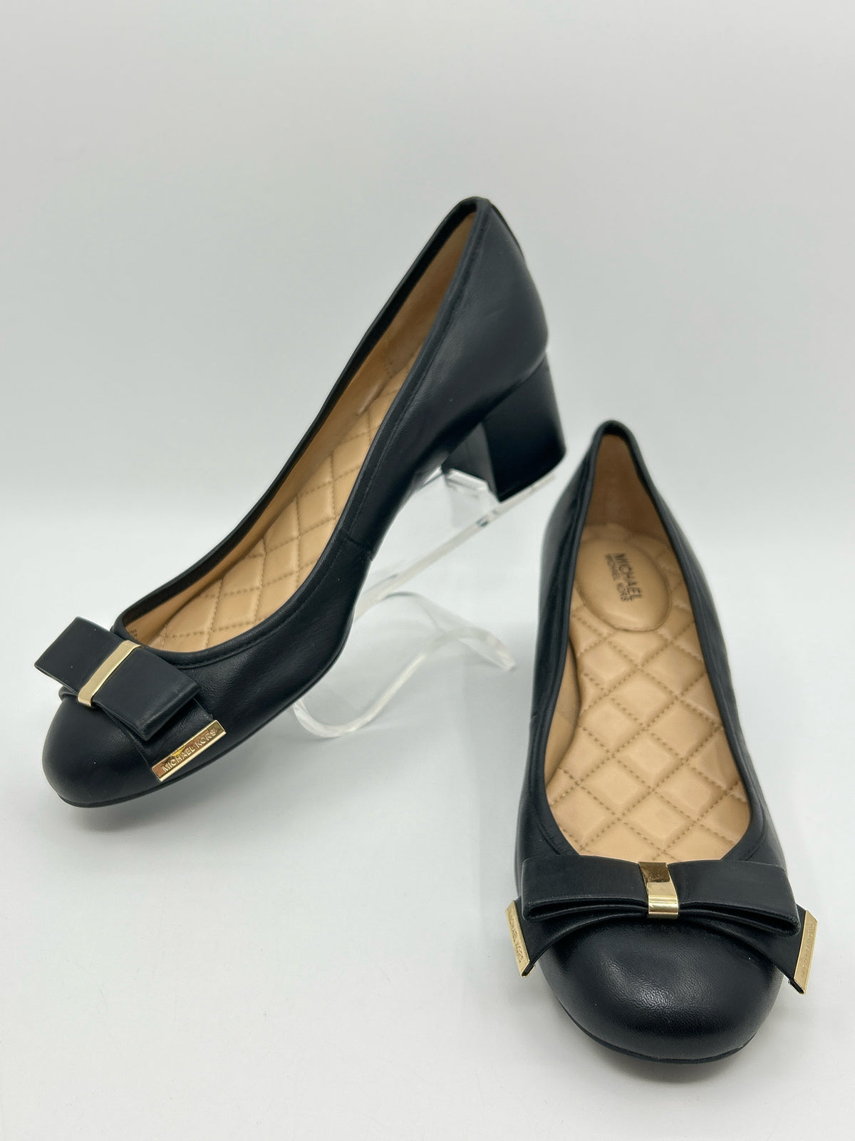 MICHAEL MICHAEL KORS NWOB Size 10M Black Women Pumps