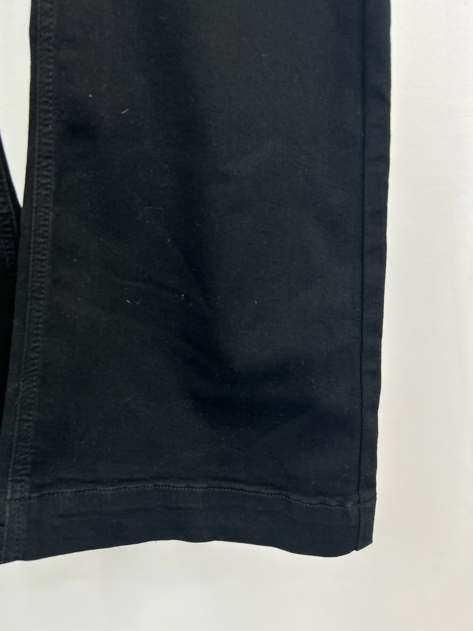 CELLO NWT Size L BLACK DENIM Women jeans