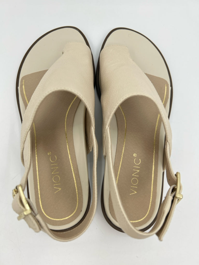 VIONIC Size 6M Cream and White Women's Sandal