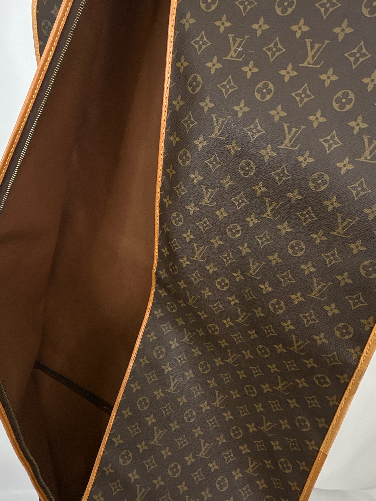 LOUIS VUITTON BROWN MONOGRAM Garment Bag