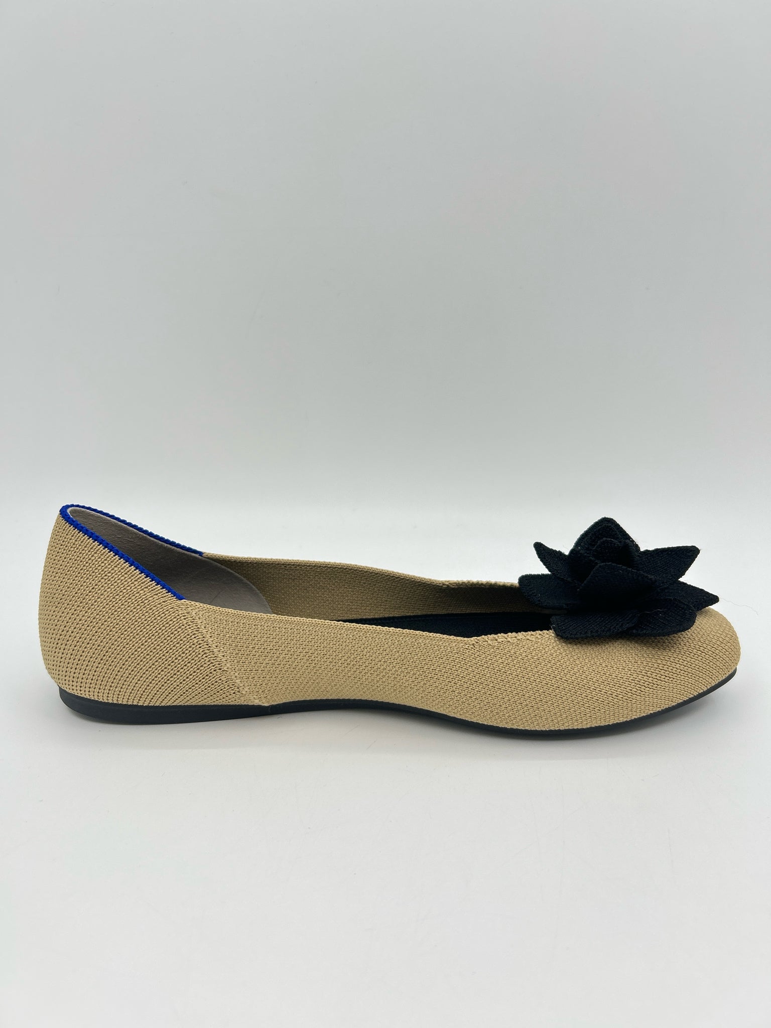 ROTHY'S NWOB Size 8.5 BEIGE AND BLACK Women Flats
