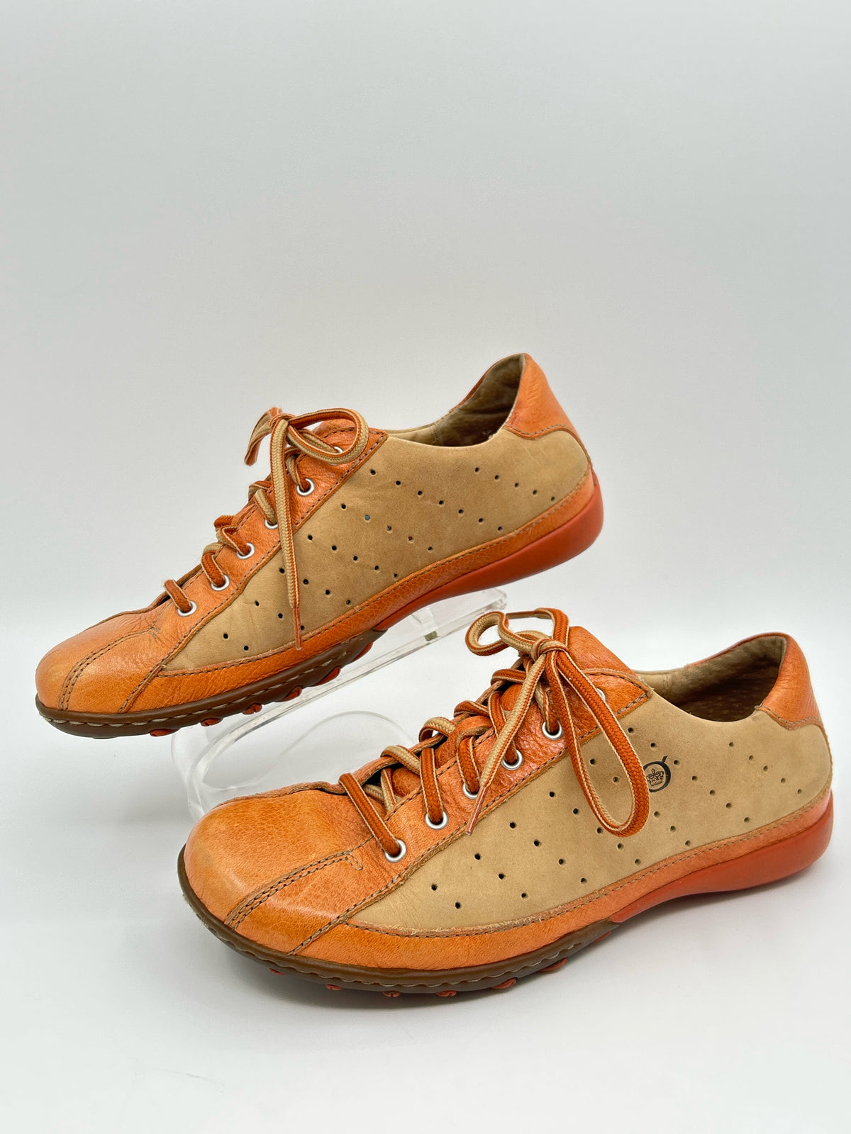 BORN Size 8 Orange Women Sneakers