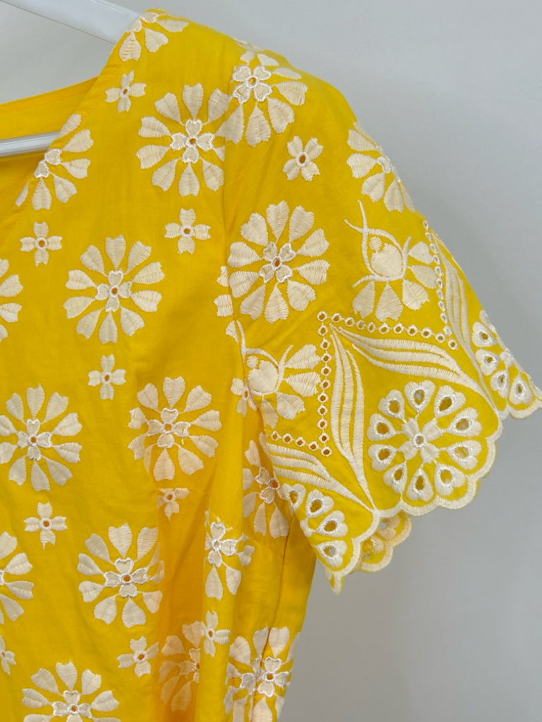 TALBOTS NWT Women Size 6 Yellow and White Top