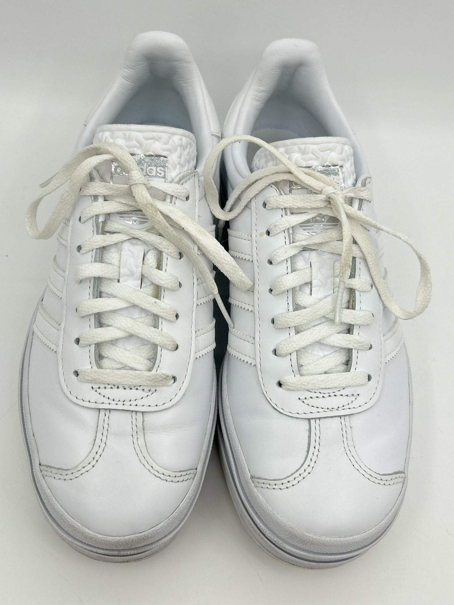 ADIDAS Size 7.5 White Women Sneakers