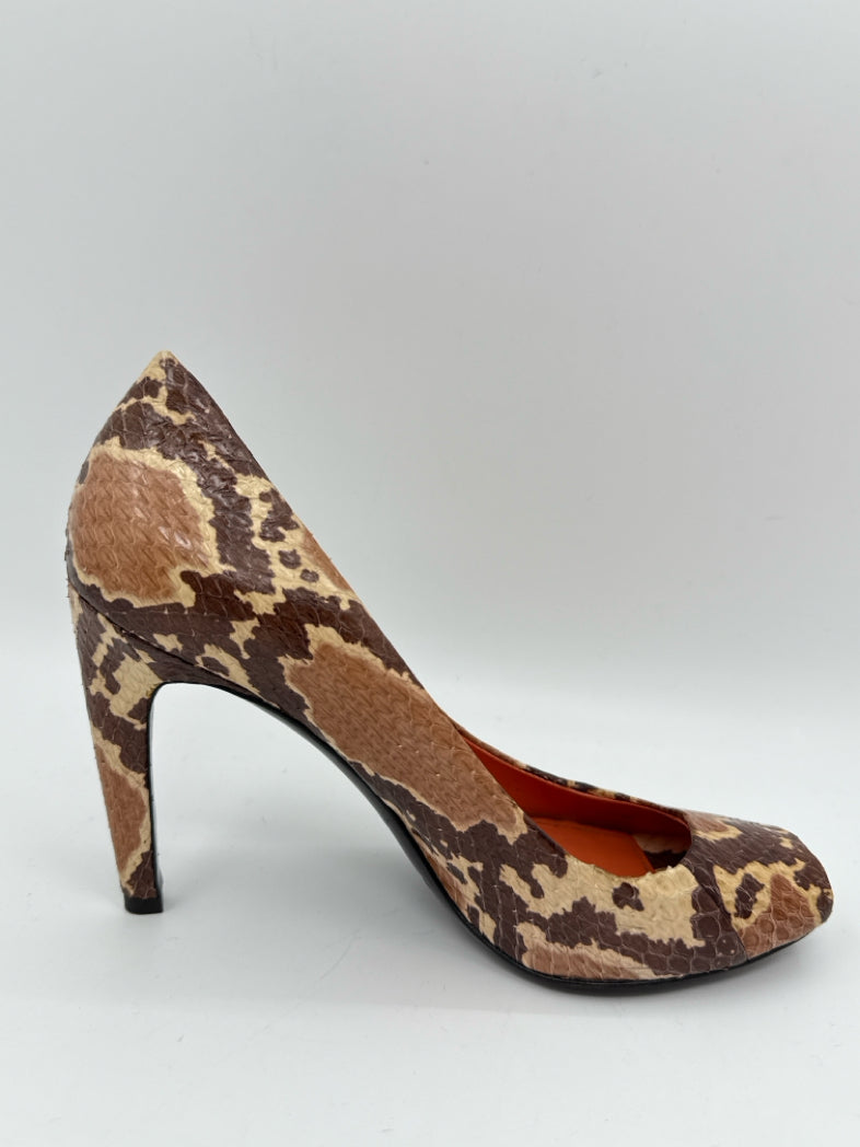 VIA SPIGA Size 6.5 Brown Print Pumps