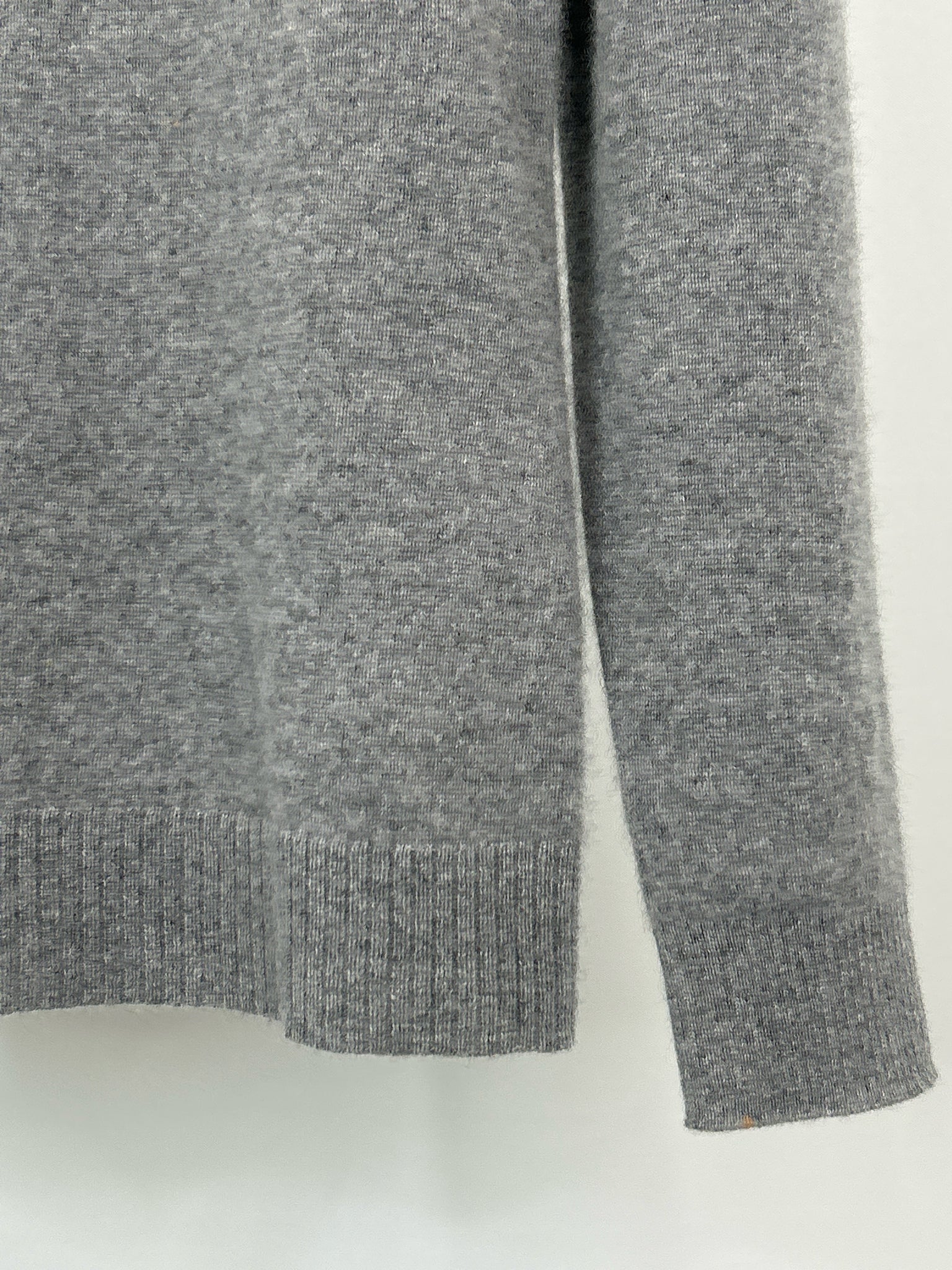 AQUA Size M Grey Women Sweater