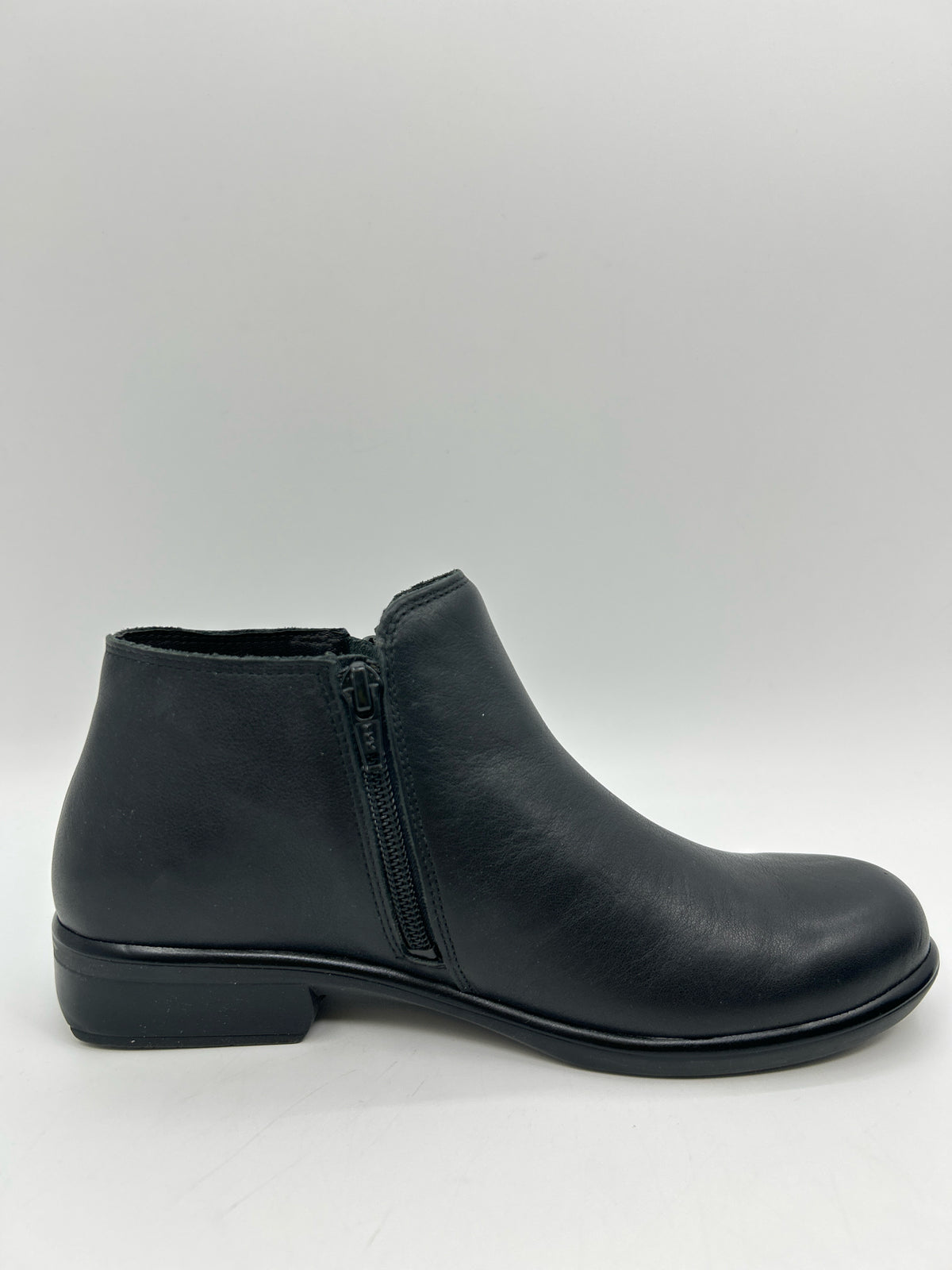NAOT NIB Size 37 Black Women Booties