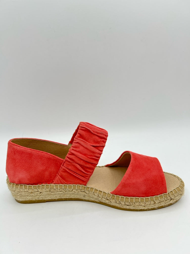 KANNA Size 38 salmon Sandal