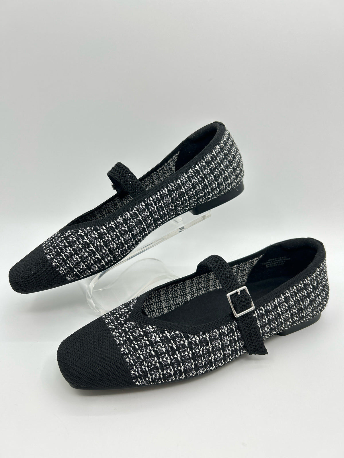 VIVAIA Size 9/9.5 Black & White Women Flats
