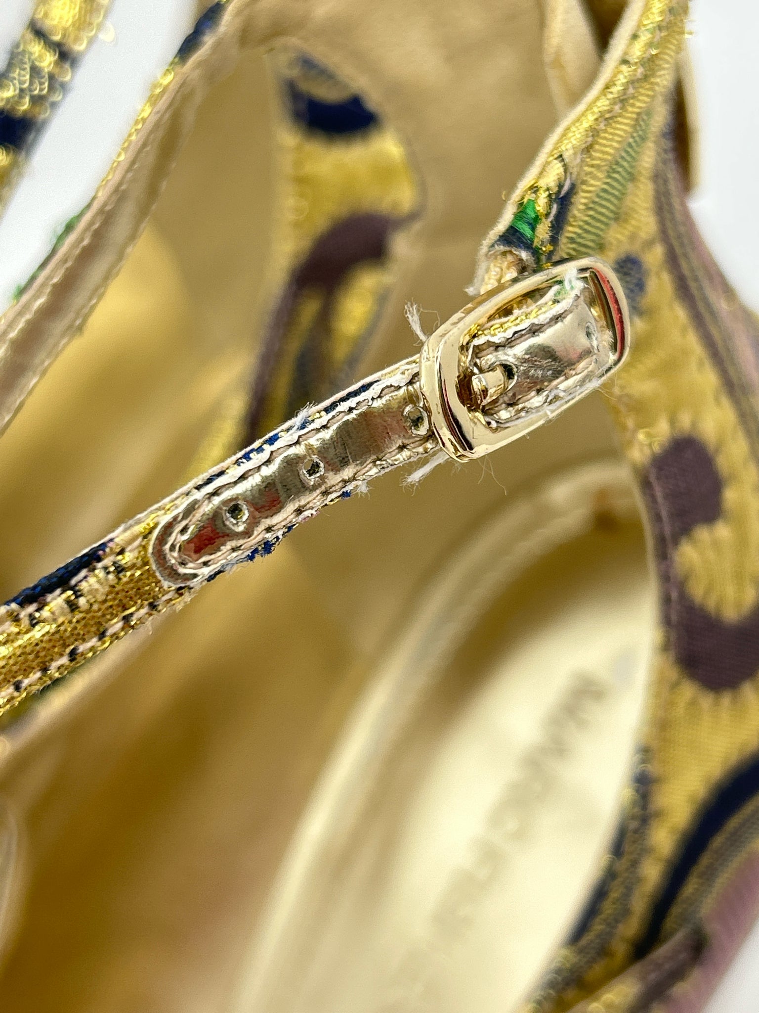 MARC FISHER Size 11M gold metallic Women Pumps