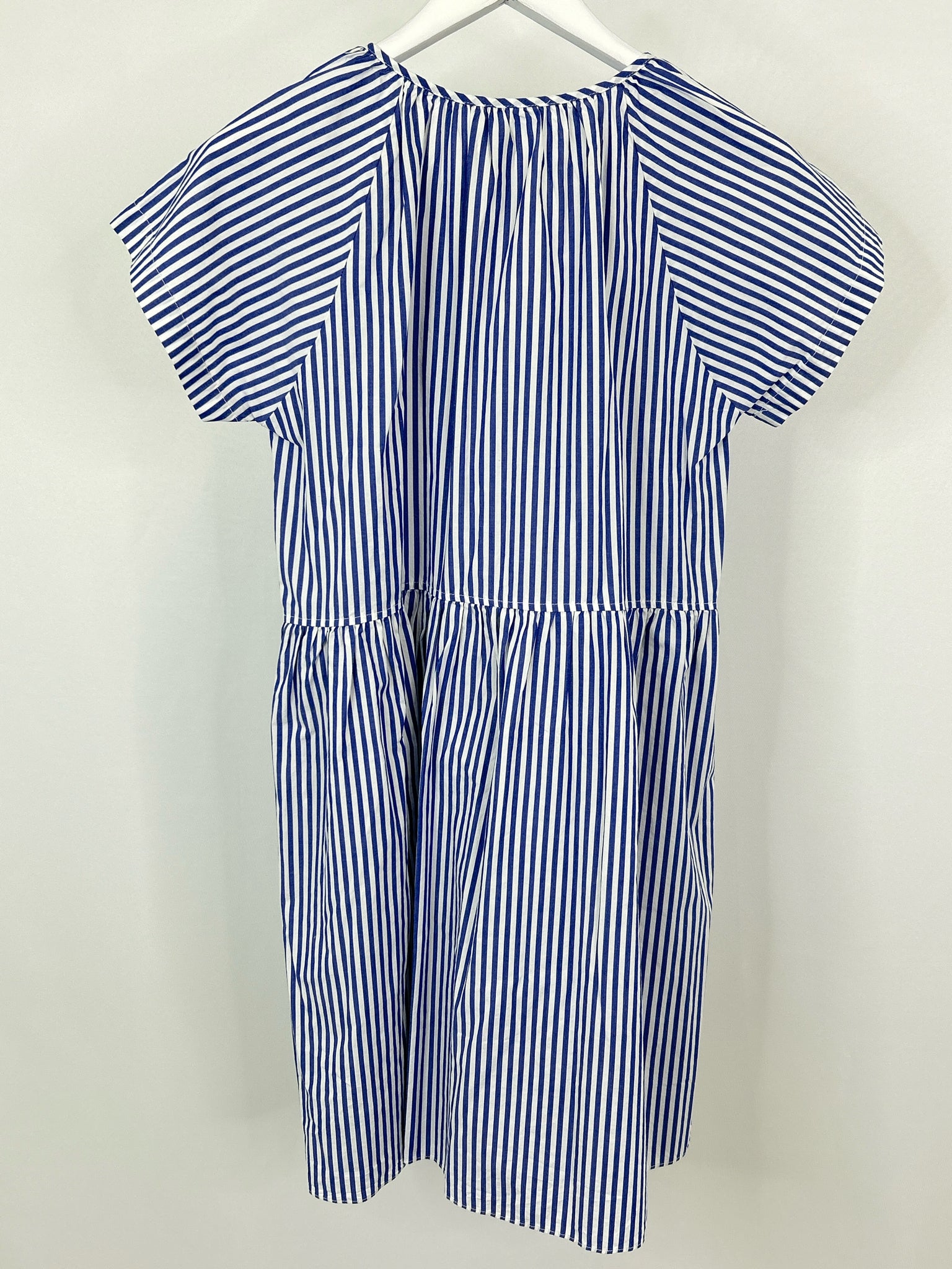 Anniewear Size M blue and white Women Dress