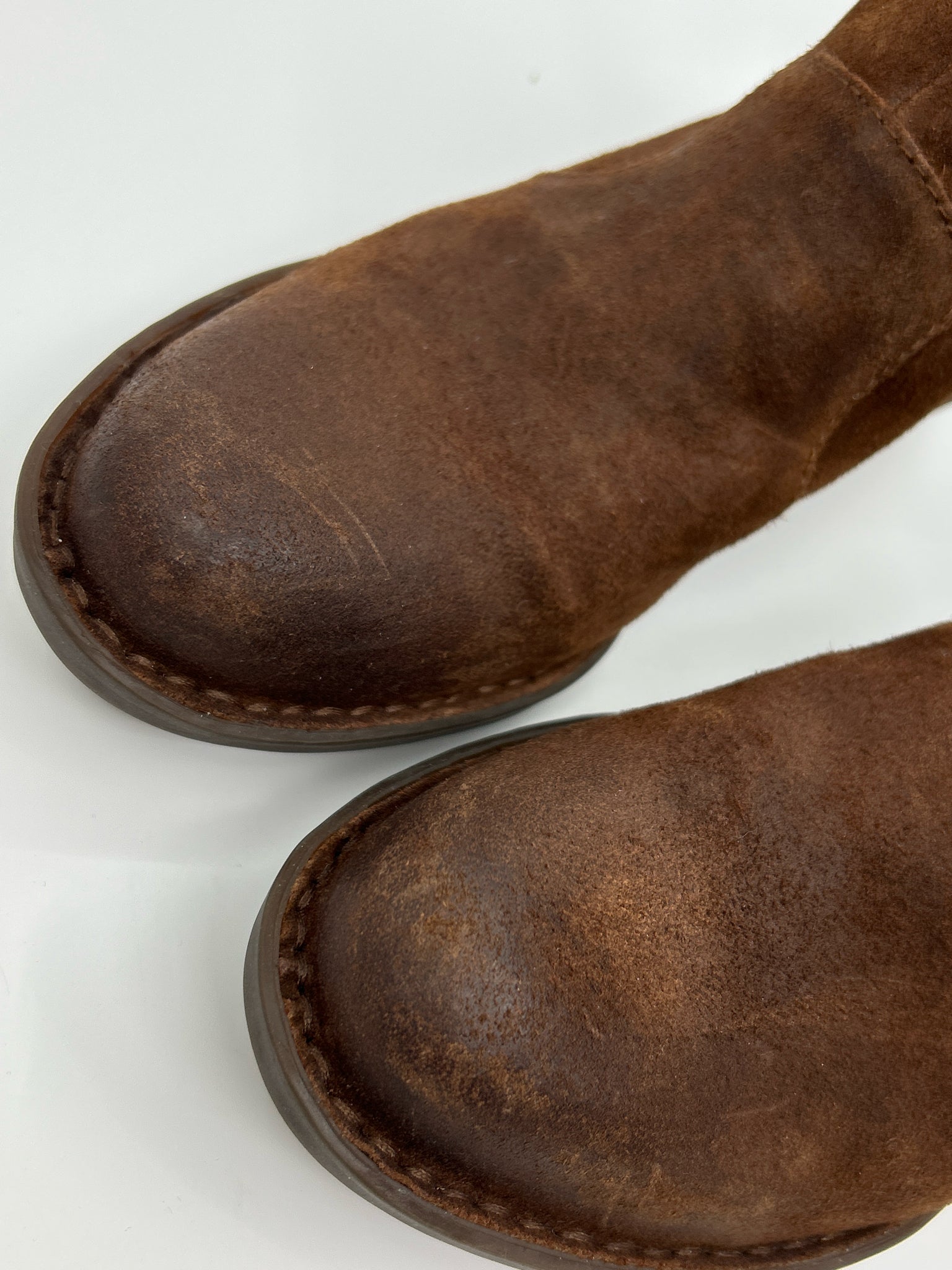 BORN Size 8M Tan Women Booties